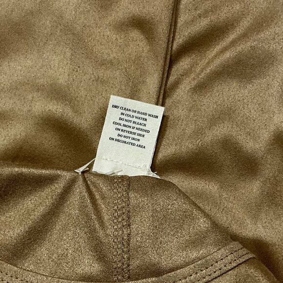 Rae Republic Women's Faux Suede Top Small Studded Short Sleeve - Picture 5 of 5